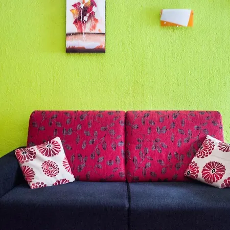 Holidays Apartment *